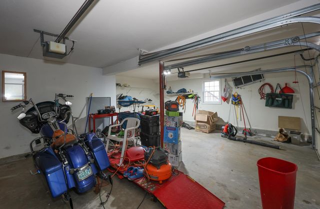 57 Lyndsey Lane, Weare, NH 03281