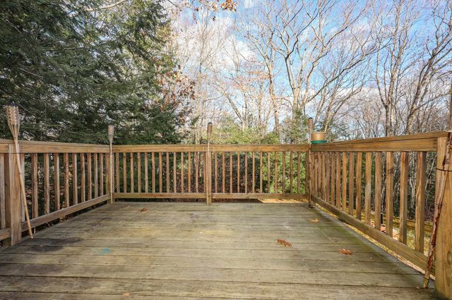 57 Lyndsey Lane, Weare, NH 03281