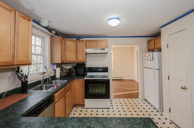 57 Lyndsey Lane, Weare, NH 03281