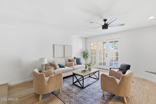 4017 E DAHLIA Drive, Phoenix, AZ 85032
