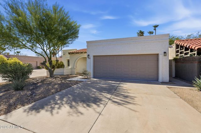 4017 E DAHLIA Drive, Phoenix, AZ 85032