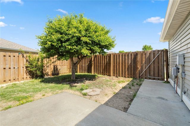 4394 W Sweetgum Lane, Fayetteville, AR 72704