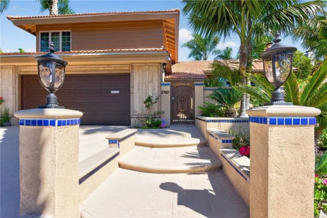2740 Cardinal Drive, Costa Mesa, CA 92626
