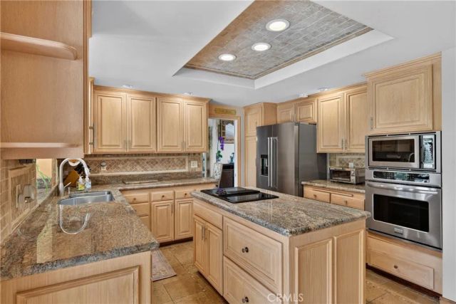 2740 Cardinal Drive, Costa Mesa, CA 92626
