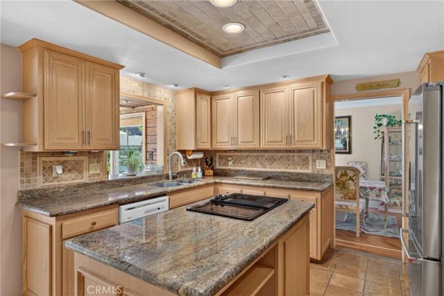 2740 Cardinal Drive, Costa Mesa, CA 92626