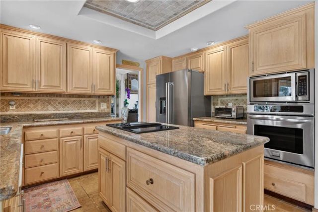 2740 Cardinal Drive, Costa Mesa, CA 92626