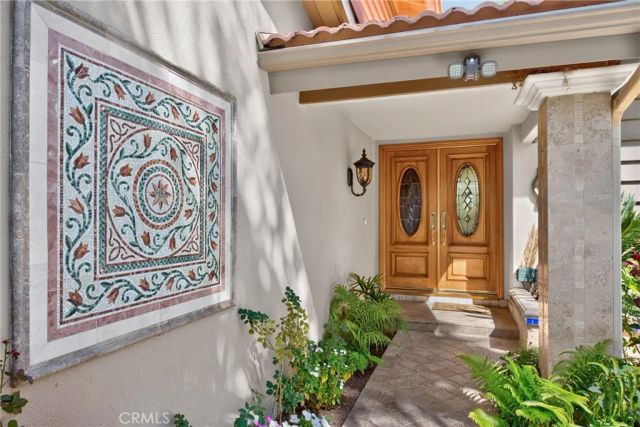 2740 Cardinal Drive, Costa Mesa, CA 92626