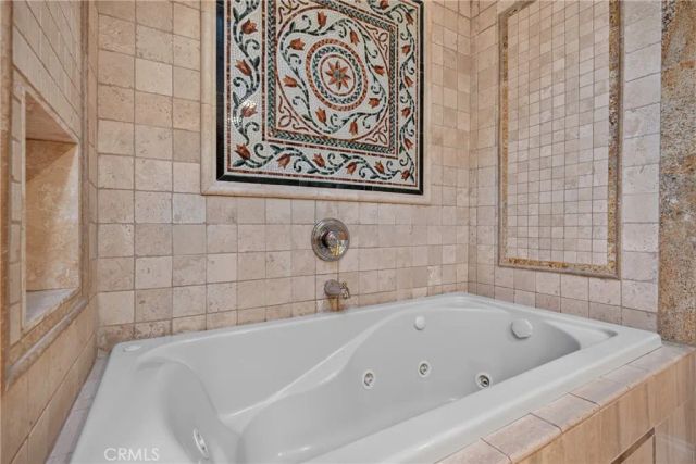 2740 Cardinal Drive, Costa Mesa, CA 92626
