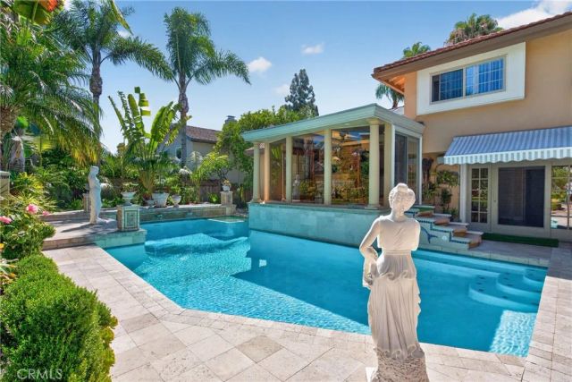 2740 Cardinal Drive, Costa Mesa, CA 92626