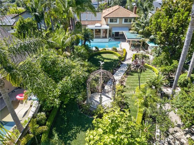 2740 Cardinal Drive, Costa Mesa, CA 92626