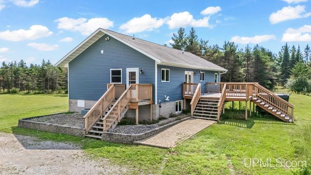 9893 Y.25 Lane, Rapid River, MI 49878