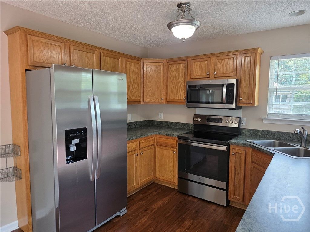 Image 6 of property listing at 301 Aspen, Rincon, GA 31326