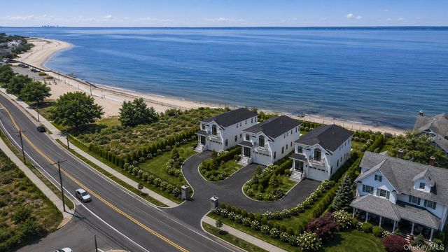 33A Bayville Avenue, Bayville, NY 11709