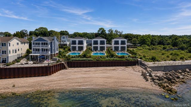 33A Bayville Avenue, Bayville, NY 11709
