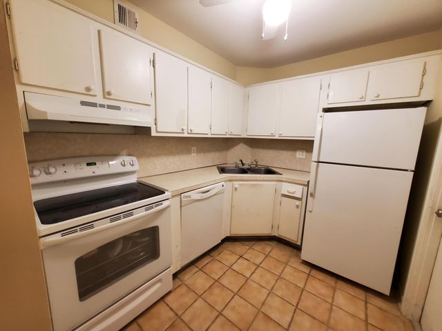 119 NE 19th Court G104, Wilton Manors, FL 33305