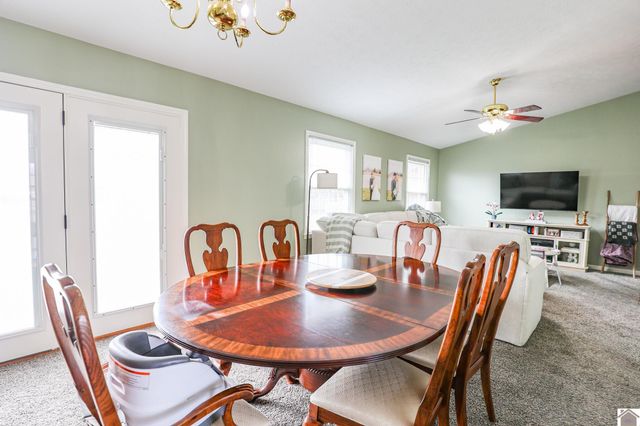 6955 Lindview Dr, Paducah, KY 42001