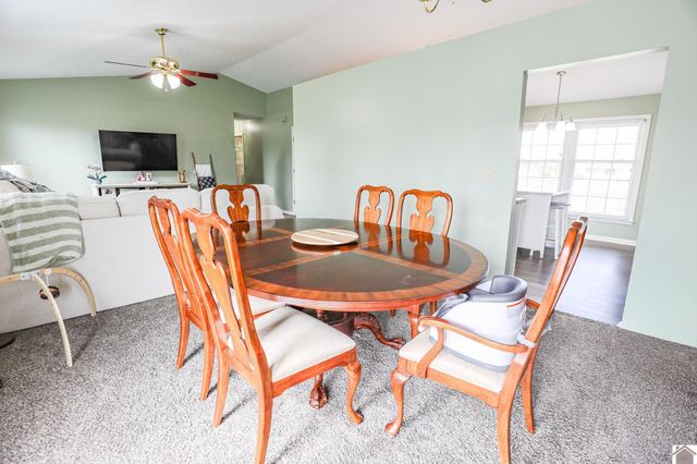 6955 Lindview Dr, Paducah, KY 42001