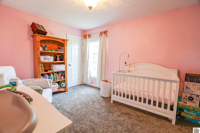 6955 Lindview Dr, Paducah, KY 42001