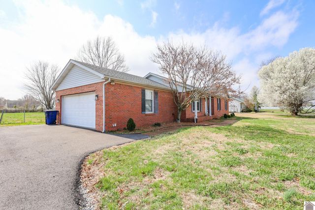 6955 Lindview Dr, Paducah, KY 42001
