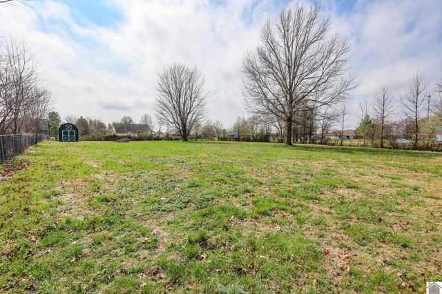 6955 Lindview Dr, Paducah, KY 42001