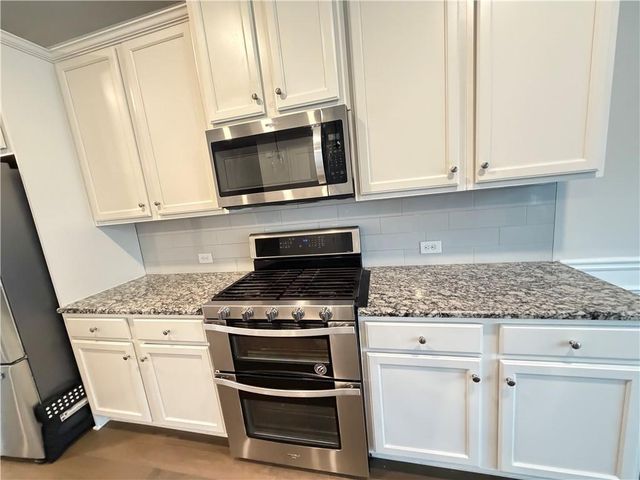 4236 Hickory Pine Alley, Doraville, GA 30360