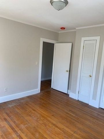 15 Lester 1, Needham, MA 02494
