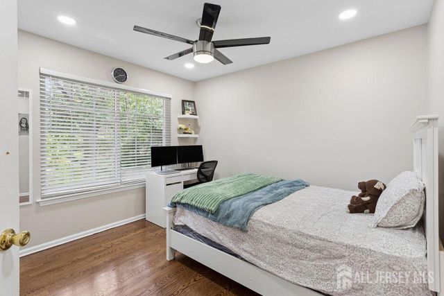 30 Larkspur Drive, South Brunswick, NJ 08810