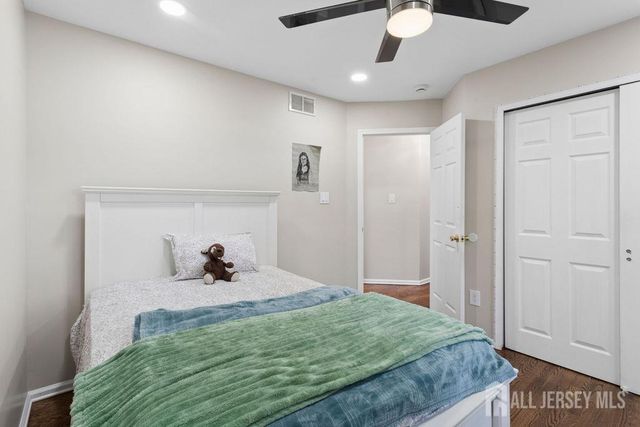 30 Larkspur Drive, South Brunswick, NJ 08810