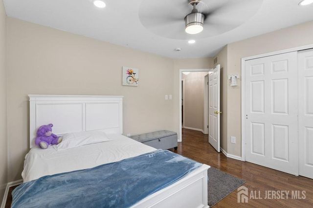 30 Larkspur Drive, South Brunswick, NJ 08810