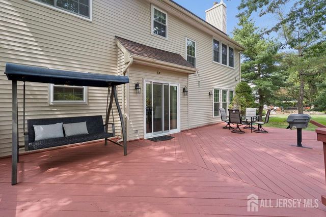 30 Larkspur Drive, South Brunswick, NJ 08810