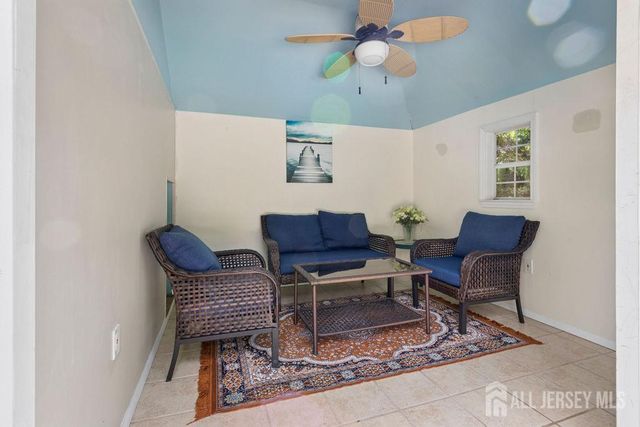30 Larkspur Drive, South Brunswick, NJ 08810