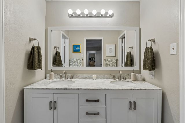 6708 McCallum Boulevard, Dallas, TX 75252
