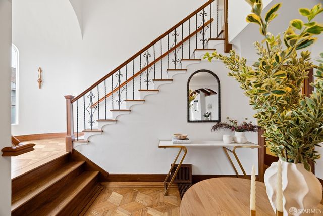 2 Rosewood Drive, San Francisco, CA 94127