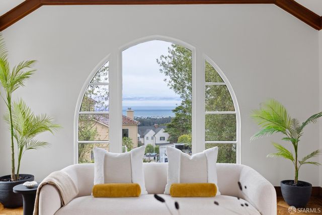 2 Rosewood Drive, San Francisco, CA 94127