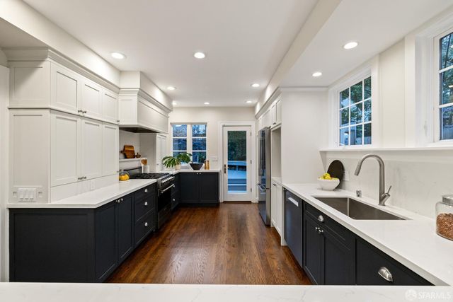 2 Rosewood Drive, San Francisco, CA 94127