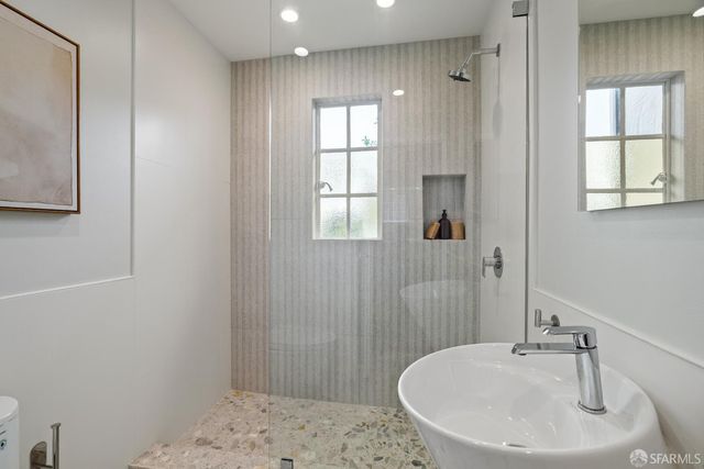 2 Rosewood Drive, San Francisco, CA 94127