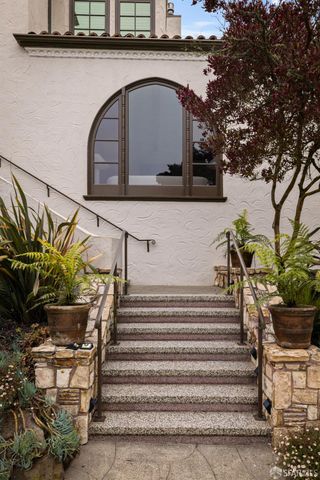 2 Rosewood Drive, San Francisco, CA 94127