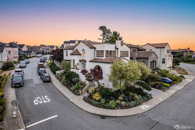 2 Rosewood Drive, San Francisco, CA 94127