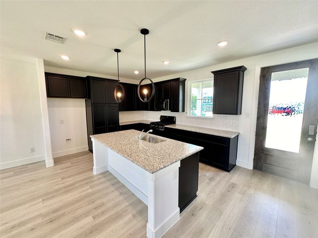 1355 Orange Blossom Court, Gainesville, TX 76240