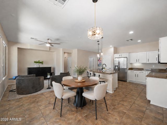 5299 S HARVEST Street, Gilbert, AZ 85298