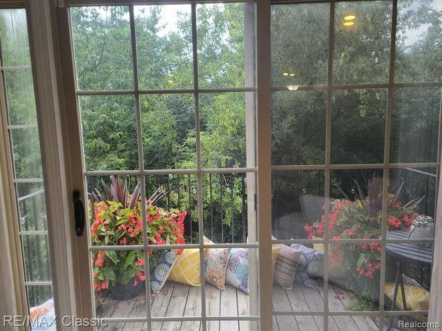 39530 Rockcrest Lane, Northville, MI 48168