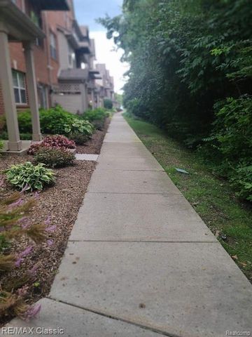 39530 Rockcrest Lane, Northville, MI 48168