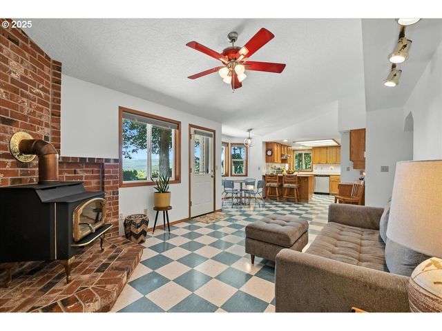 14900 Ne 399TH St, Amboy, WA 98601