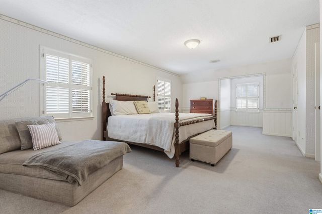 3918 S RIVER CIRCLE, Birmingham, AL 35243