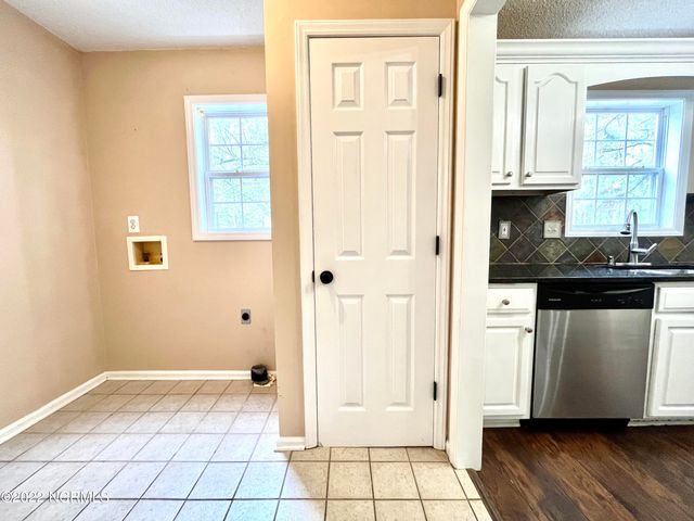 160 Old Hunt Road, Pinehurst, NC 28374