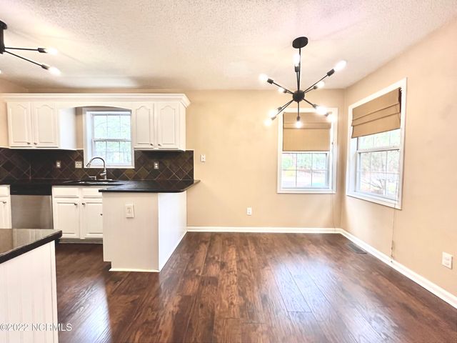 160 Old Hunt Road, Pinehurst, NC 28374