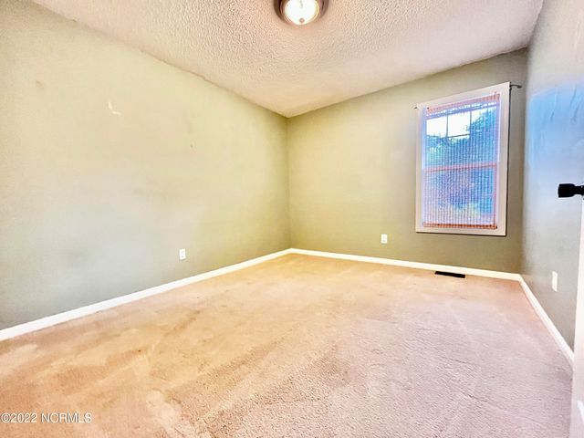 160 Old Hunt Road, Pinehurst, NC 28374