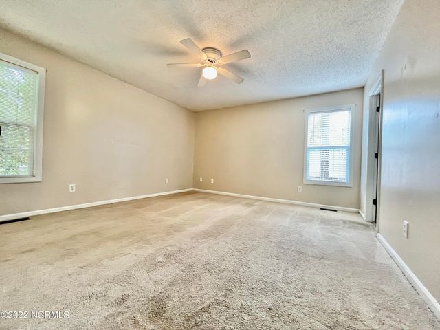 160 Old Hunt Road, Pinehurst, NC 28374