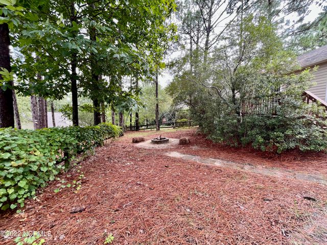 160 Old Hunt Road, Pinehurst, NC 28374