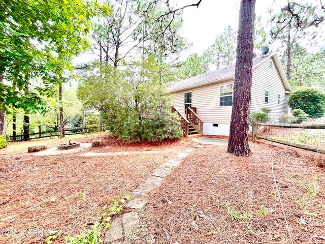 160 Old Hunt Road, Pinehurst, NC 28374